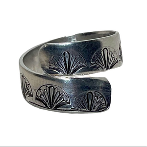 Handmade 8/9 stamped Art Deco silver adjustable‎ hypoallergenic wrap ring